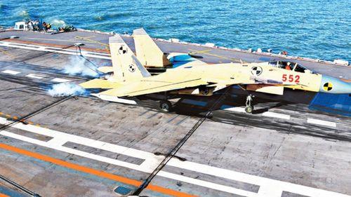 吃瓜群众下飞机是真的吗,真相揭秘