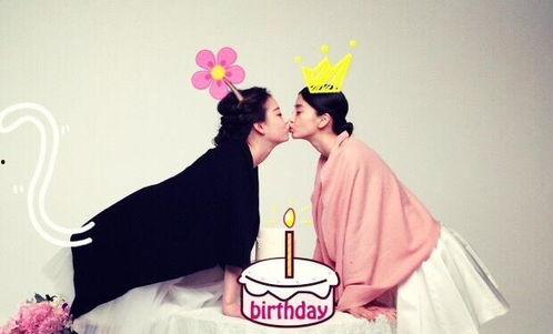 吃瓜群众看接吻,吃瓜群众视角下的接吻现象解析